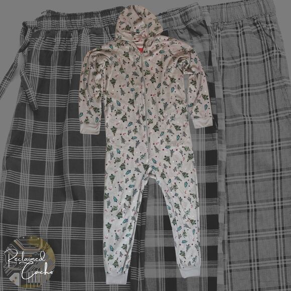 Holiday Family PJs Grey Festive Trees One Piece - Size Medium - Picture 1 of 16